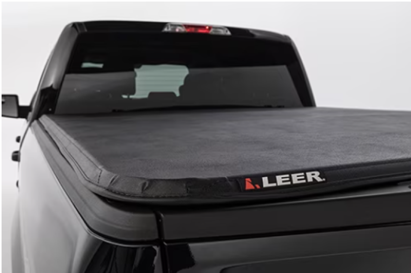 LEER Group LEER 2015+ Colorado/Canyon LATITUDE CC 5Ft2In Tonneau Cover - Folding Compact Short Bed