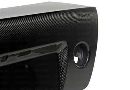 Seibon 00-05 Lexus IS300 OEM-Style Carbon Fiber Trunk/Hatch 1