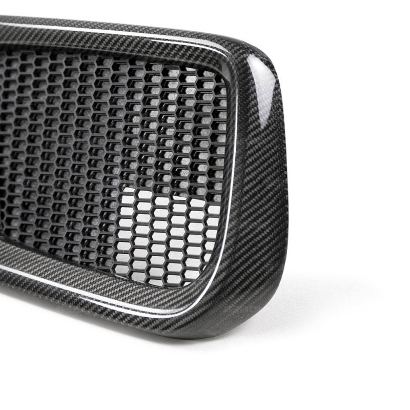 Seibon 18-19 Subaru Impreza WRX/STi Carbon Fiber Fog Light Surrounds (pair) 2