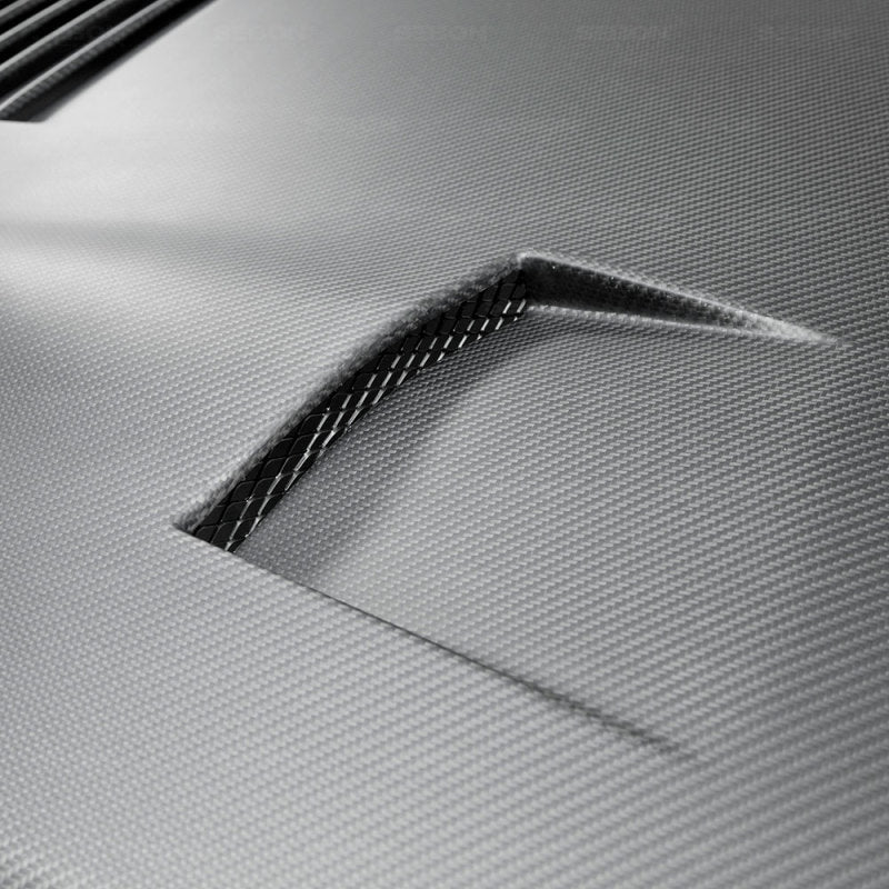 Seibon 09-10 Nissan GTR R35 GT-Dry Carbon Fiber Hood 4