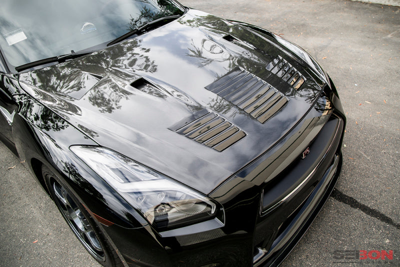 Seibon 09-12 Nissan GTR R35 GTII-Style Carbon Fiber Hood 8