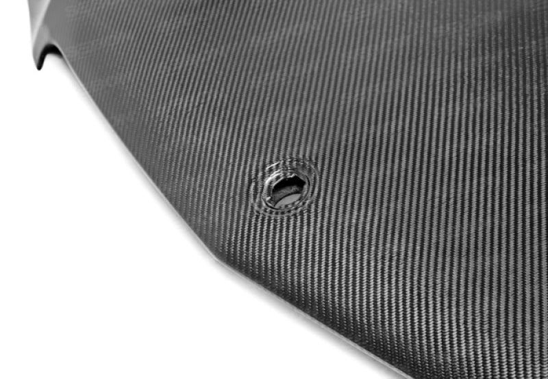 Seibon 12-14 Mercedes Benz C63 OEM Carbon Fiber Hood 2